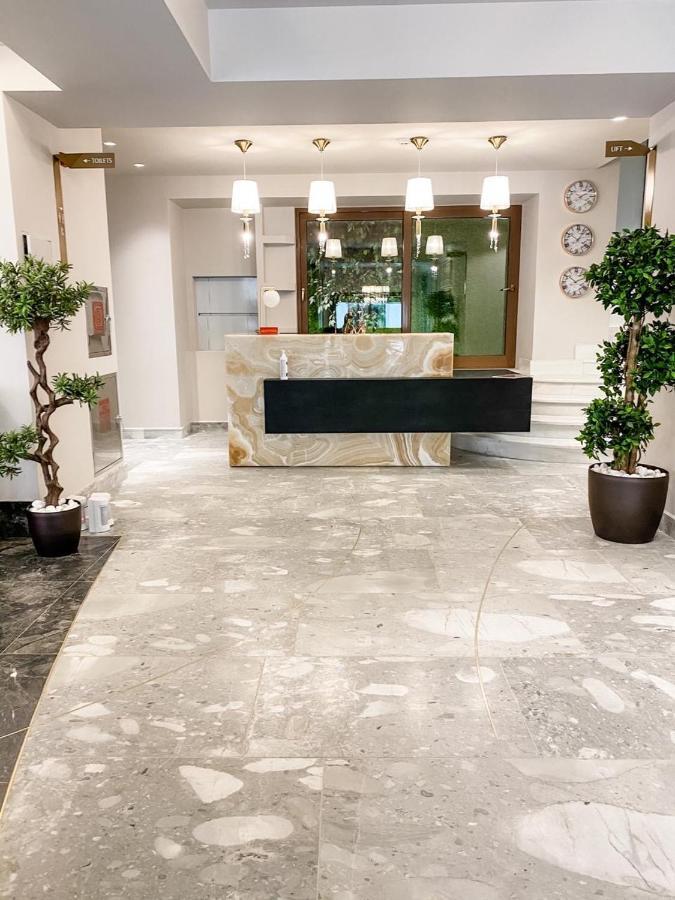 Royalty Hotel Athens Ngoại thất bức ảnh