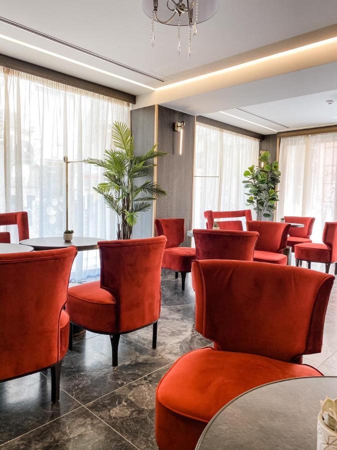 Royalty Hotel Athens Ngoại thất bức ảnh