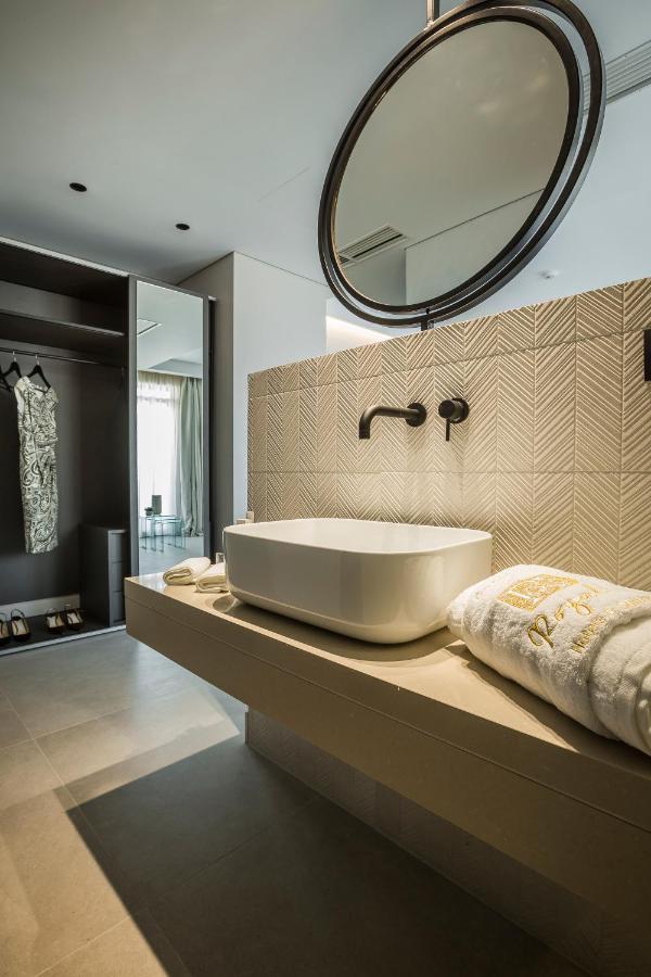 Royalty Hotel Athens Ngoại thất bức ảnh