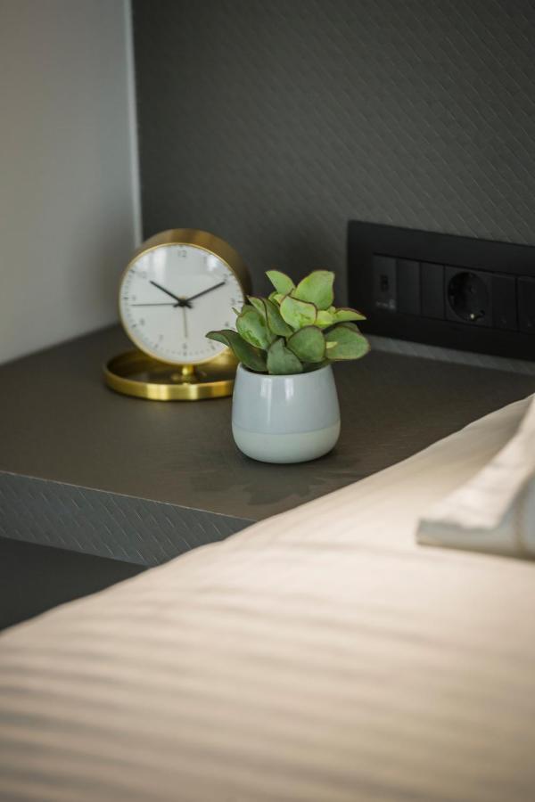 Royalty Hotel Athens Ngoại thất bức ảnh