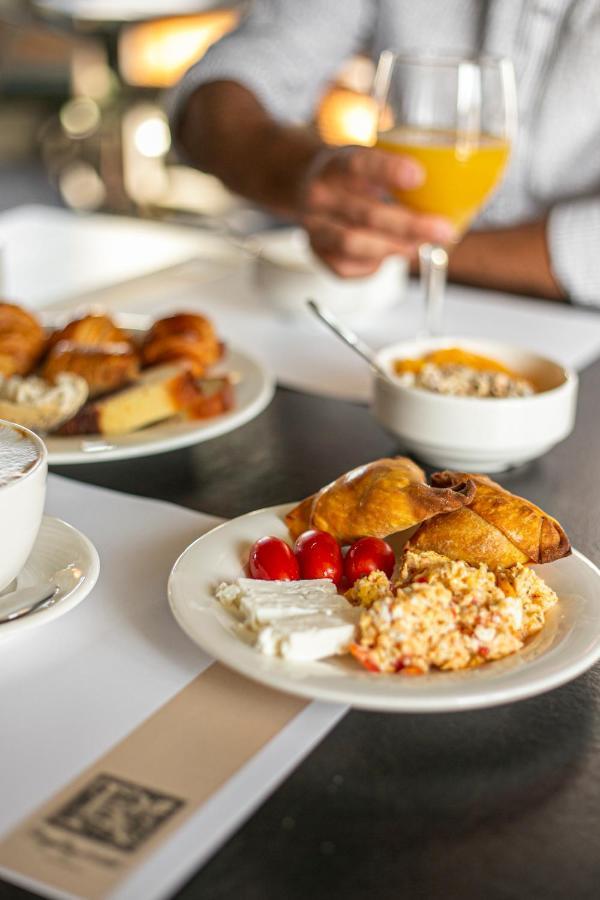 Royalty Hotel Athens Ngoại thất bức ảnh